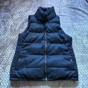 Women’s old Navy Blue quilted vest size Medium